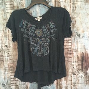 Gray Aztec print short sleeved shirt